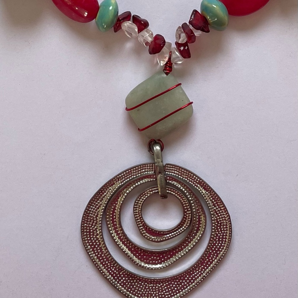 Unique statement necklace - Picture 2 of 2